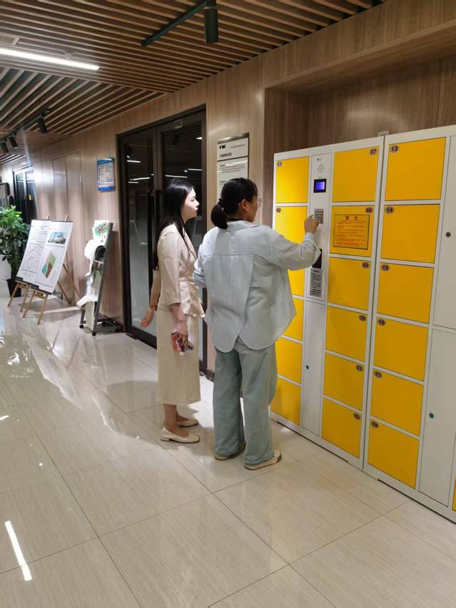 实训室检查.jpg 实训室检查.jpg