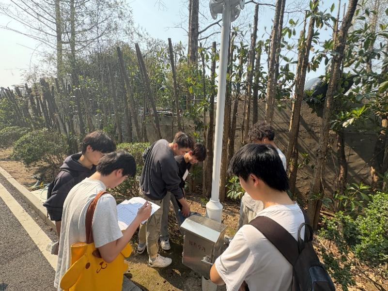 校企合作启新篇，产教融合育新才  ——市政工程学院邀请企业专家进课堂开展燃气地下管线探测实训课程